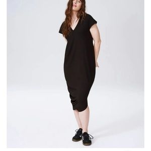 Universal Standard Geneva Dress Black V-Neck Short Sleeve